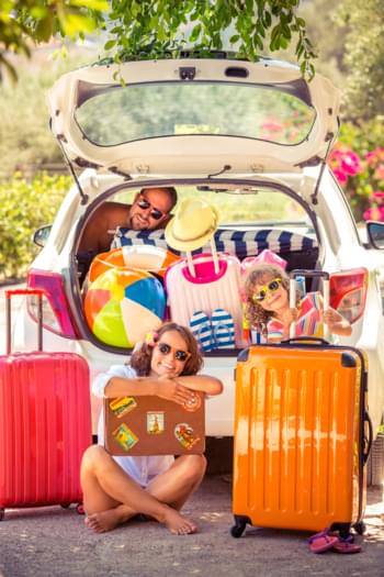 Reisen mit Kindern im Auto