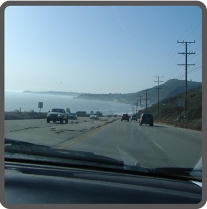 Straße am Meer