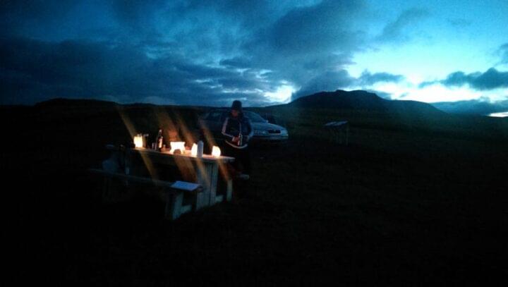 Filmcrew am Abend
