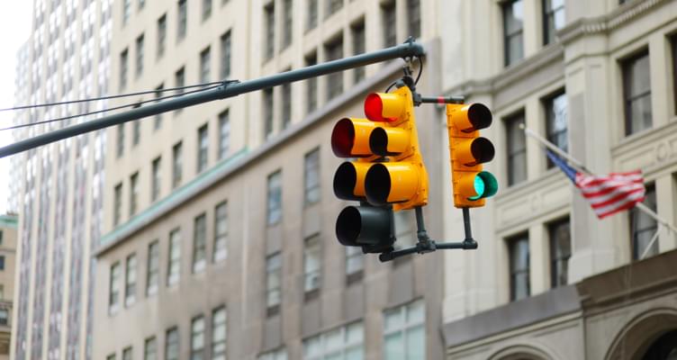 Mietwagen USA: Besondere Verkehrsregeln im Überblick
